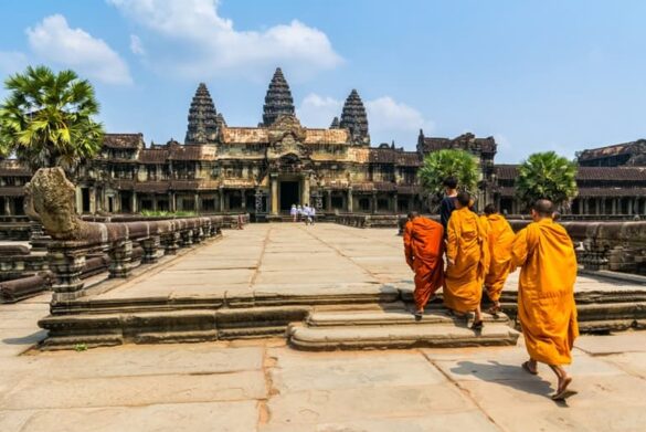 Famous Hindu Temples Outside India in Hindi